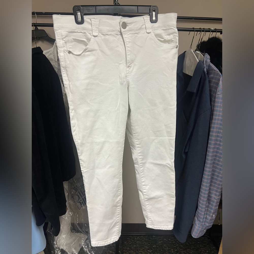 Women's White Jeans.14